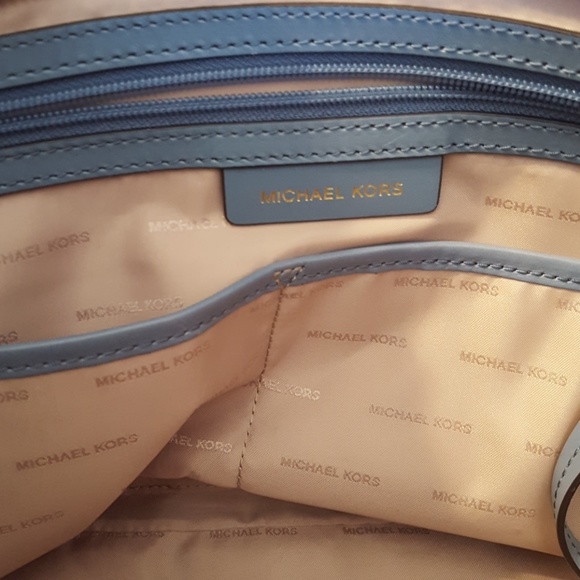 Michael Kors Tote Purse - Picture 4 of 5